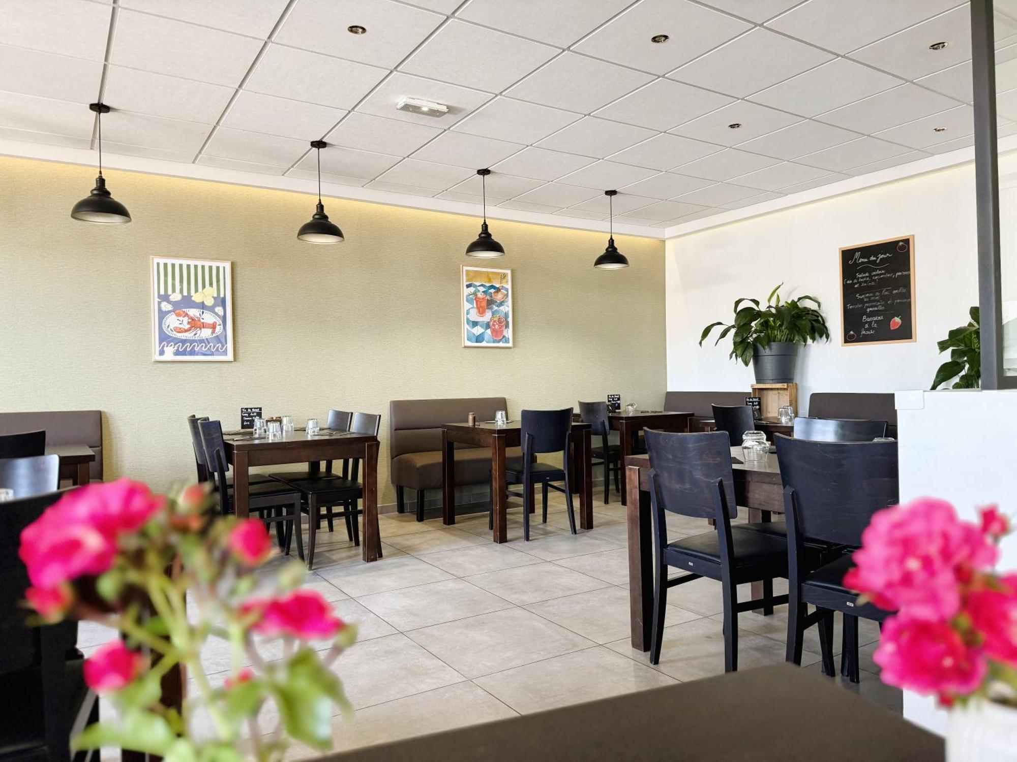 Kyriad Hotel